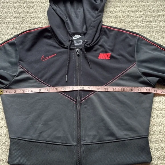Nike Women NWOT Sportswear Heritage Air Max Full Zip Crop Jacket Size Small NEW - Picture 10 of 13